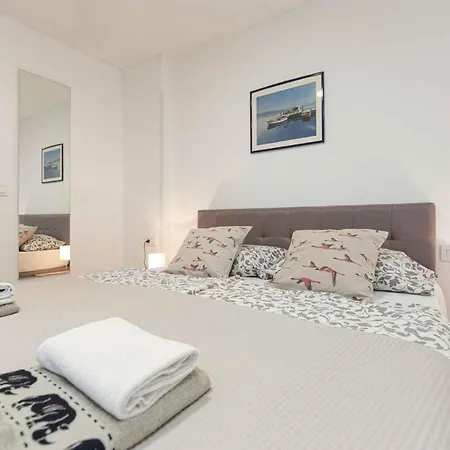 In Porec/istrien 34407 Апартаменты *